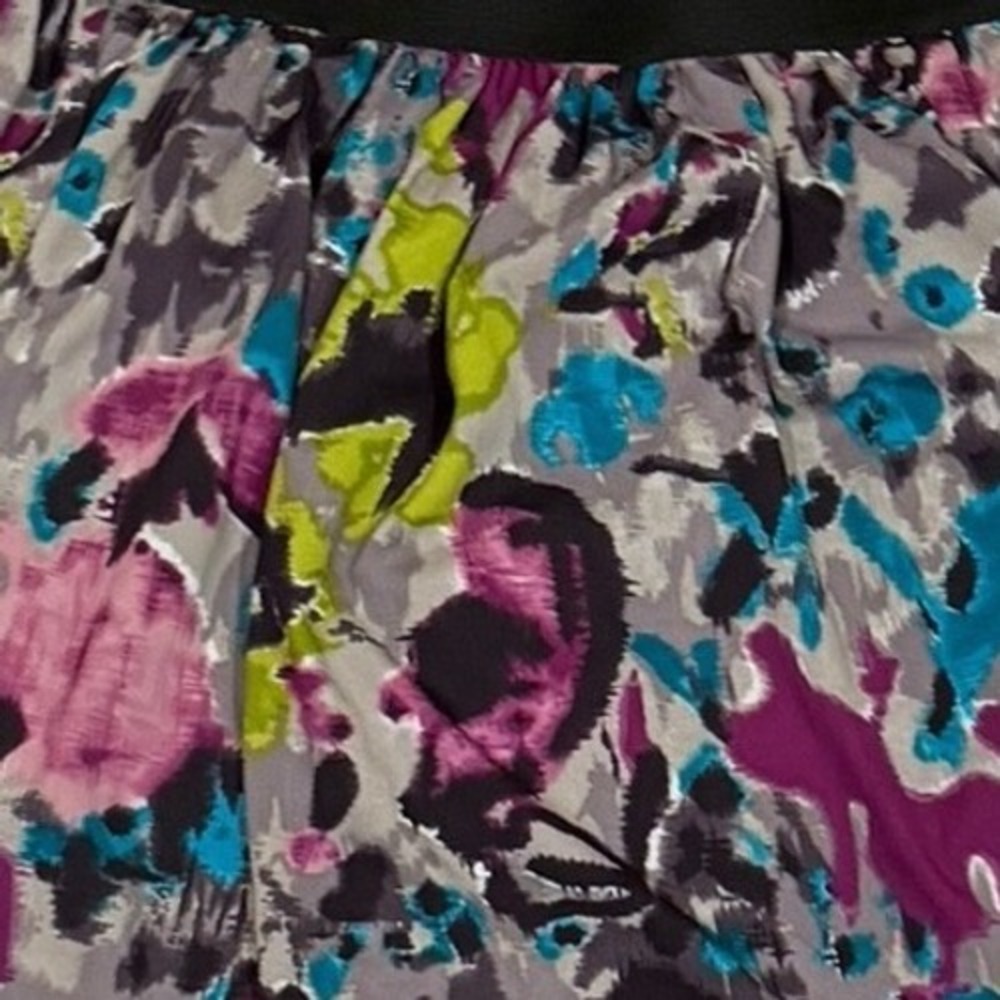 Y2K Fun Flirty BB Dakota Women Gray Floral Abstract Mini Skirt‎ Elastic Waist  L - Picture 2 of 3
